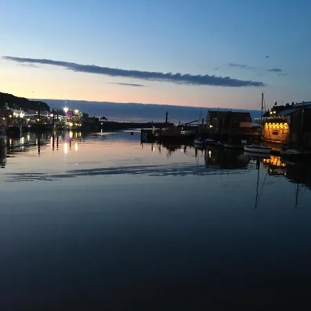 10 Argyle Court Apartment *