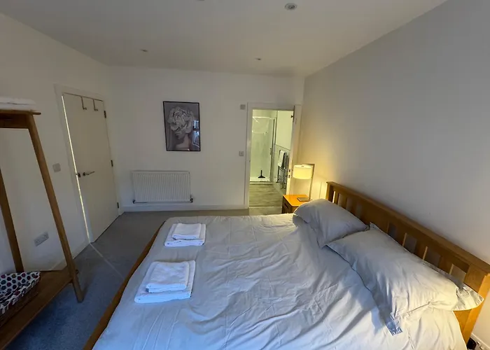 10 Argyle Court * Whitby