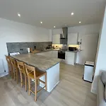 Apartman 10 Argyle Court